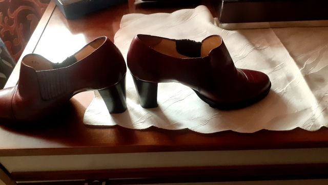 Stivaletti donna eleganti rossi