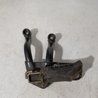 Estribera de pasajero lado izquierdo Suzuki DL 650
