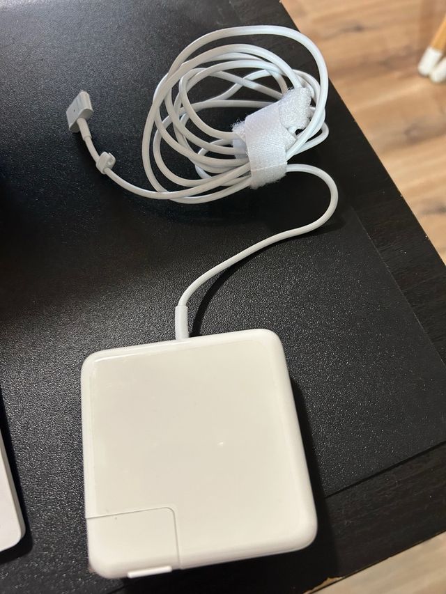 Cargador Apple MagSafe 60W