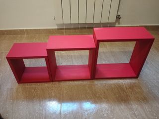 3 Cubos y 2 baldas rojos - Decoración