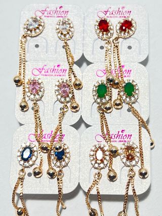 Aretes largos con piedras