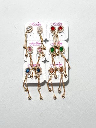 Aretes largos con piedras