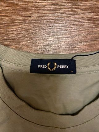 Camiseta Fred Perry verde oliva