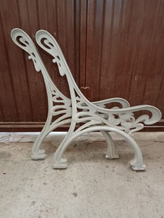 2 Patas Banco Metal Gris