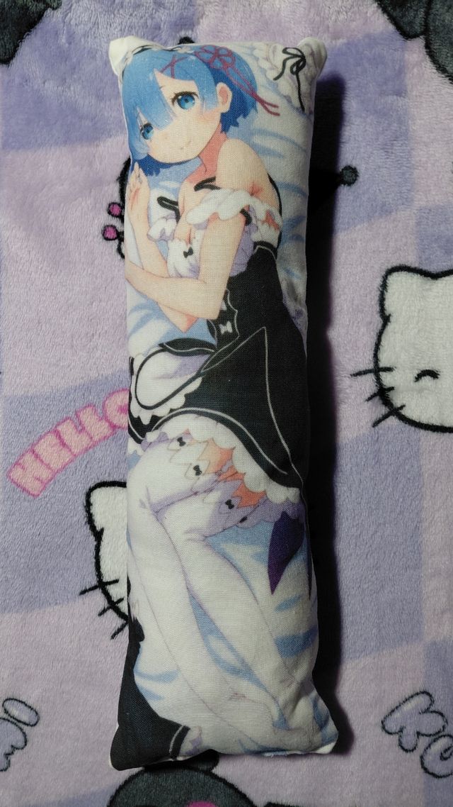 Mini dakimakuras de Re:Zero (Rem y Ram)