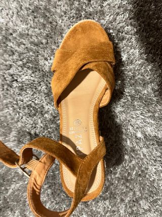 Sandalias cuña MARY PAZ marrón, talla 38