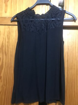Camiseta negra encaje