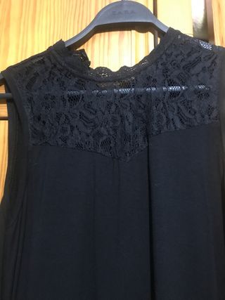 Camiseta negra encaje