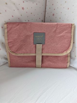 Cambiador bebé + chupetero a juego