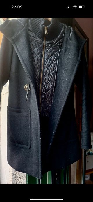 Abrigo Massimo Dutti negro talla S