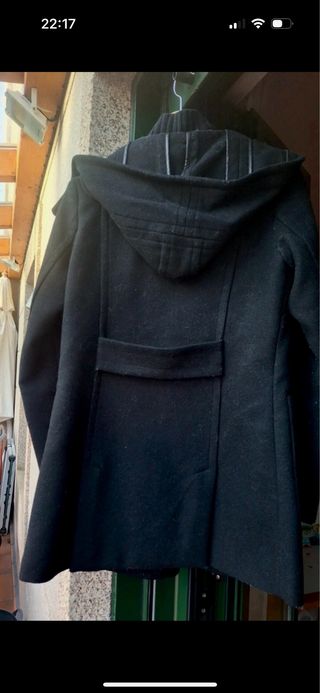 Abrigo Massimo Dutti negro talla S