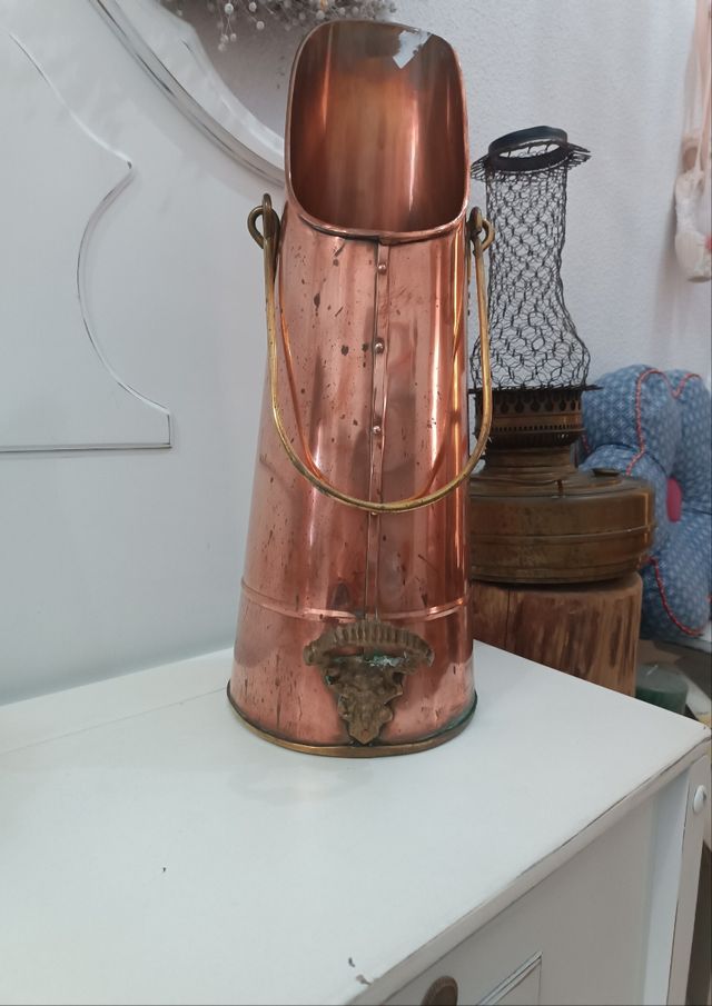 Carbonera antigua francesa cobre