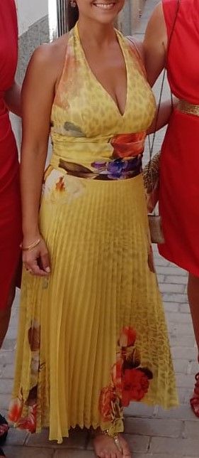 Vestido fiesta amarillo estampado
