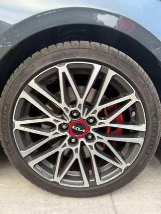 Neumáticos con llantas para Kia Ceed GT Facelift