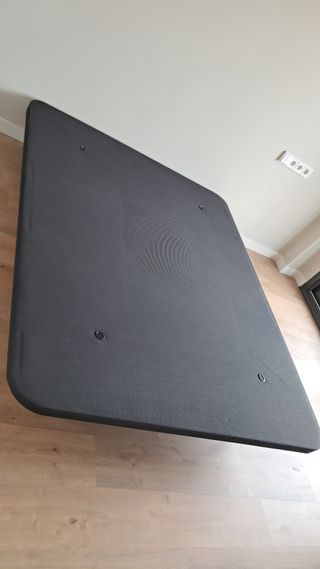 Base tapizada negra anti deslizante