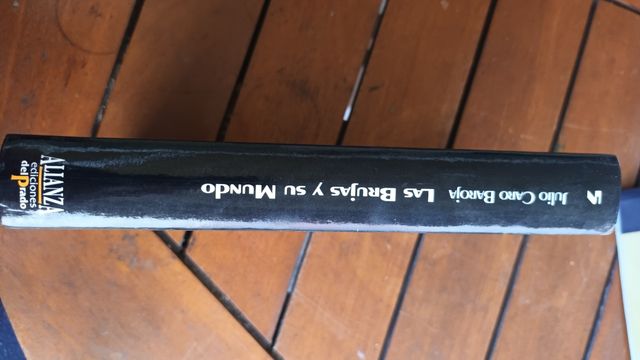 Libros: Mujercitas & La caja de música