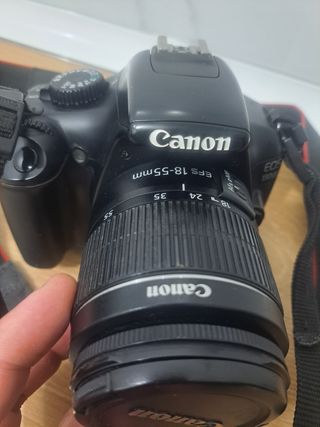 Canon EOS 1100D - Cámara réflex
