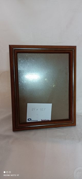 Marco madera 26x32,5cm