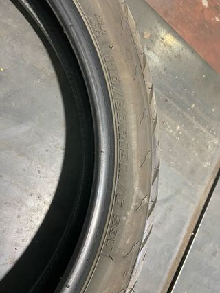 Neumático Bridgestone 110/80 R19