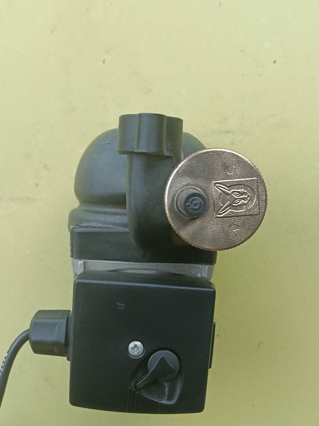 Bomba Vaillant VP5/2 Grundfos