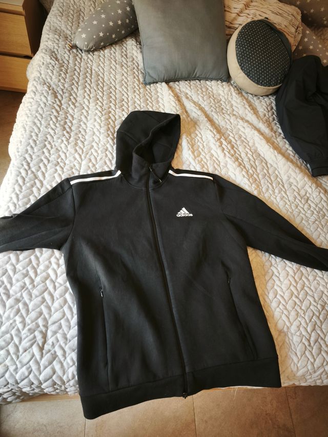 Sudadera Adidas negra c/ capucha