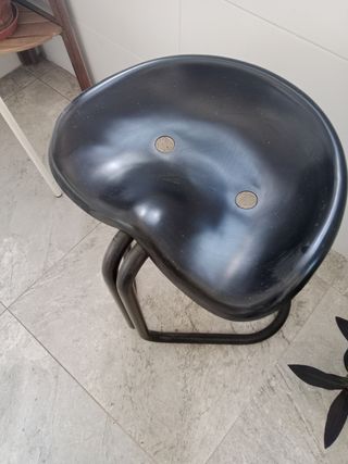 Silla banqueta negra metal