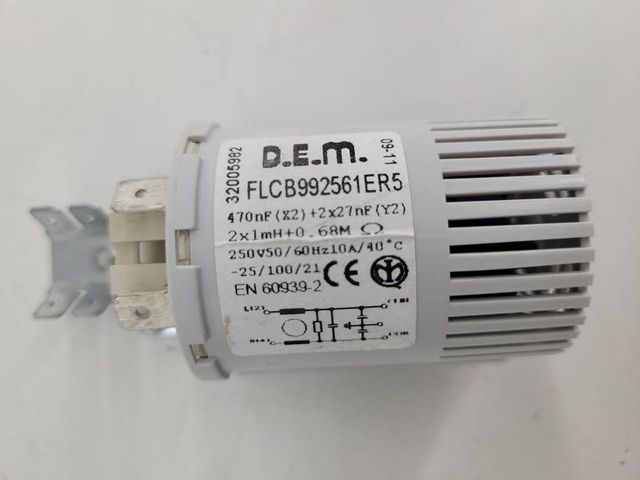 CONDENSADOR ANTIPARÁSITO