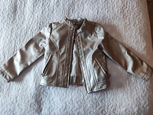 Cazadora niña bronce. Talla 2-3 años