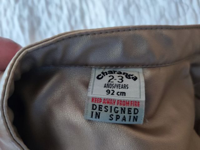 Cazadora niña bronce. Talla 2-3 años