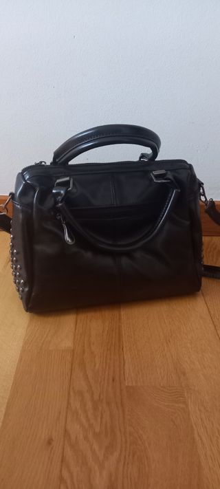 Bolso negro tachuelas - NUEVO