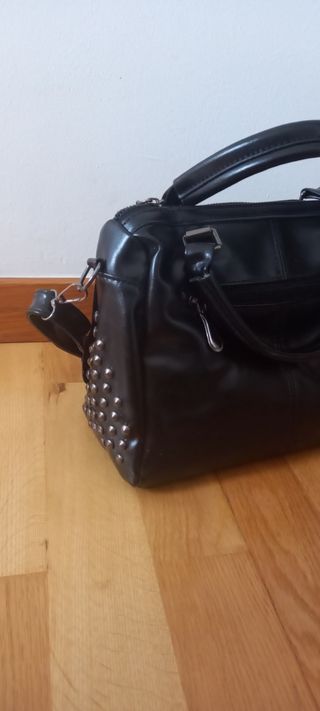 Bolso negro tachuelas - NUEVO