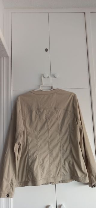 Chaqueta vaquera beige