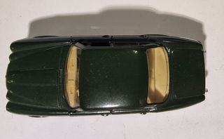 Jaguar XJ-12 1:43 - Coche escala