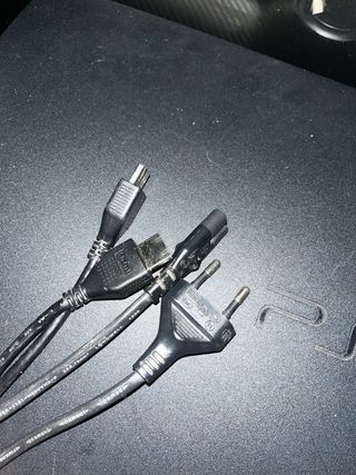 PS3 (PlayStation 3) negra - bien conservada