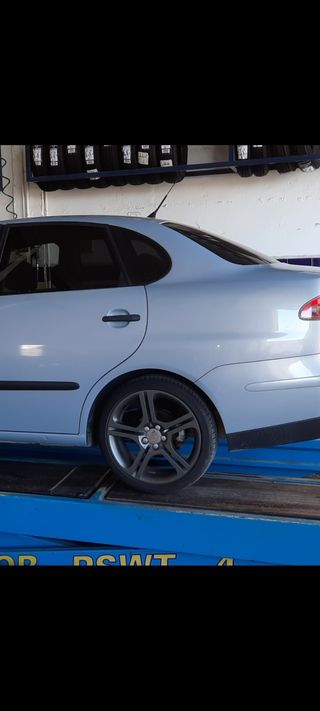 Llantas Seat 17" - Gris Oscuro.