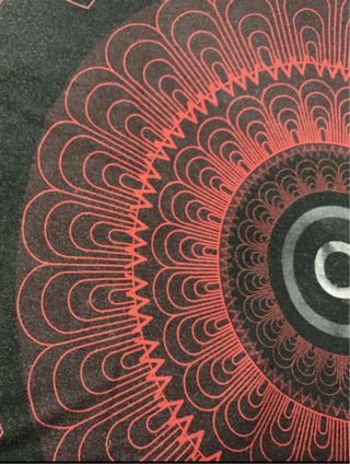 Camiseta Desigual Negra y Roja - Talla M