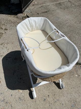 Cuna Moisés mimbre nueva