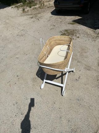 Cuna Moisés mimbre nueva