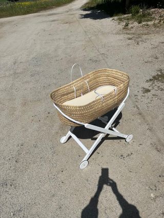 Cuna Moisés mimbre nueva