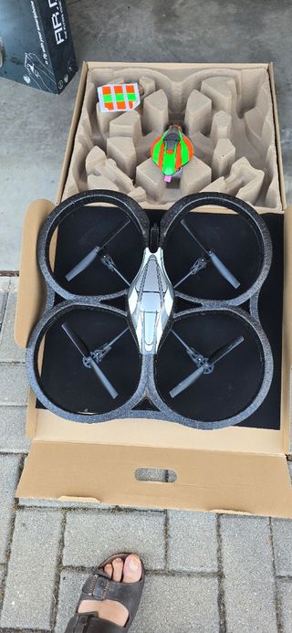 Drone Parrot AR.Drone usato