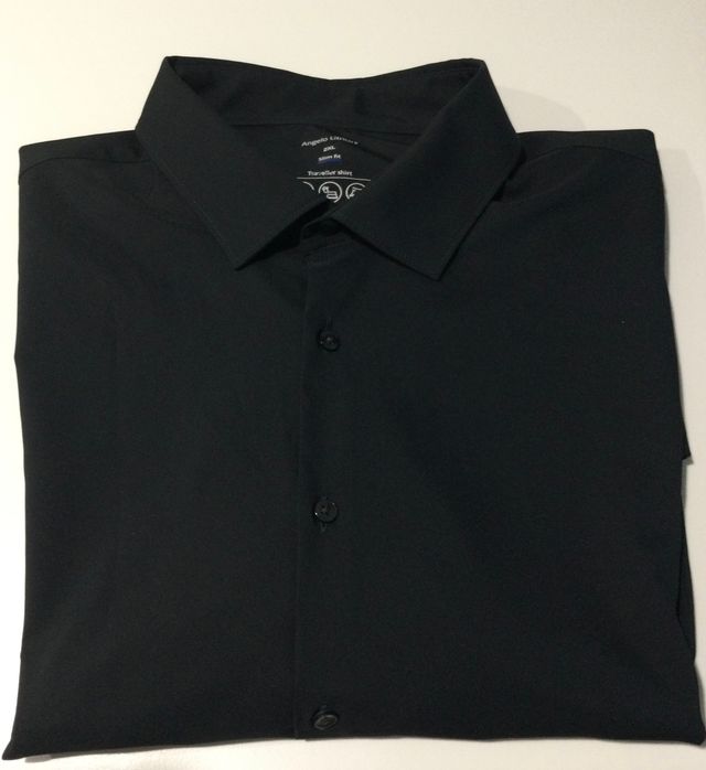 Tres Camisas negra y blanca