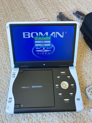 Reproductor DVD BOMAN 10" Portátil