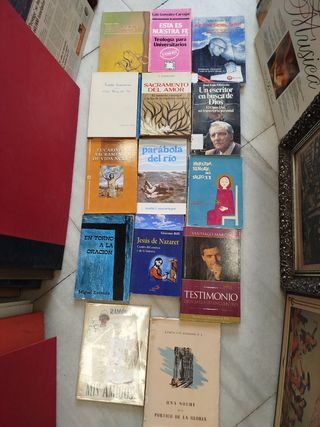UNA VIDA CON KAROL y ➕ libros Religiosos