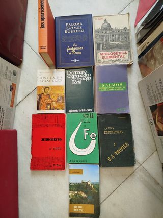 UNA VIDA CON KAROL y ➕ libros Religiosos