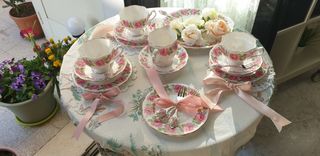 Set téa con le roselline