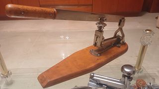 Grapadoras antiguas: primeras fabricadas del casco