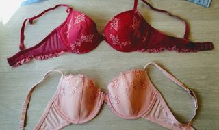 Sujetadores rosas y fucsia sin estrenar
