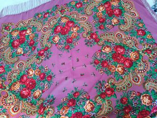 Mantón flecos rosa 160x160