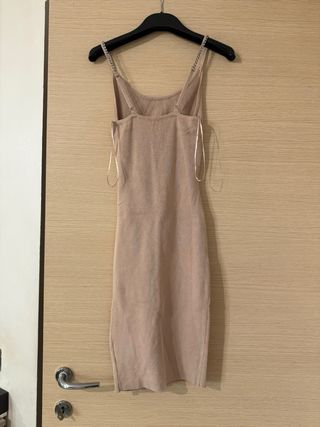 Miniabito beige scollo a V