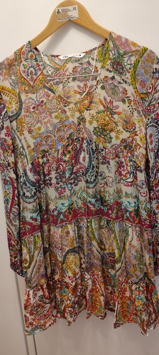 Vestido Zara multicolor talla S.